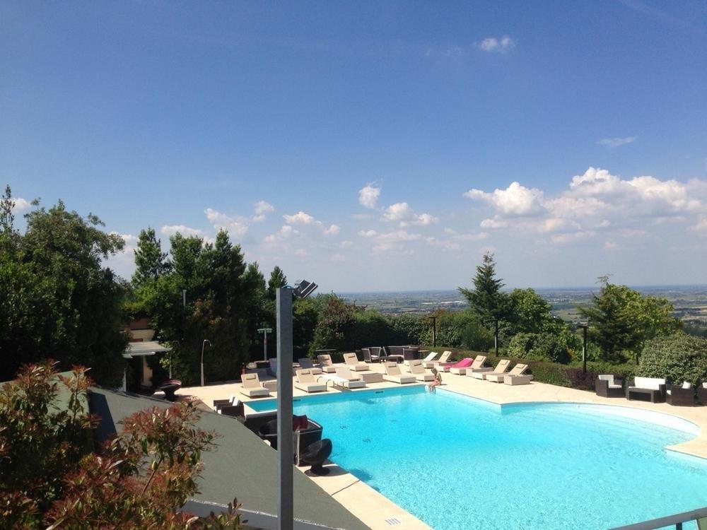 Monte Del Re Hotel Dozza Exterior foto