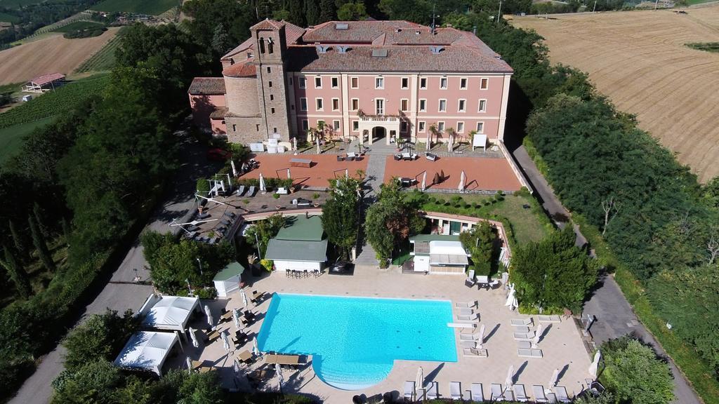 Monte Del Re Hotel Dozza Exterior foto
